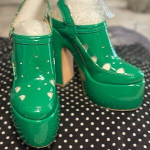 Green Platform Heels